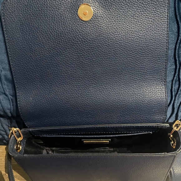 Authentic Tory Burch (Navy Blue) - Picture 4 of 6